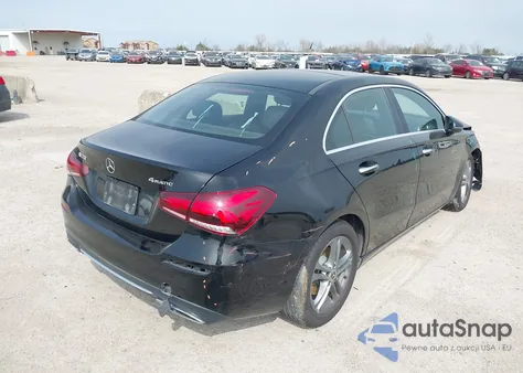 2020 Mercedes-Benz A 220 4Matic z USA, uszkodzony, nr VIN W1K3G4FB6LJ209109